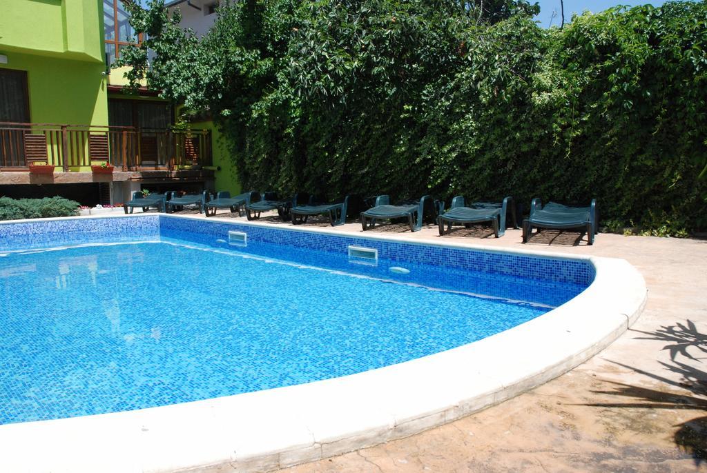 Green Hisar Hotel Family Hisarya Exterior photo