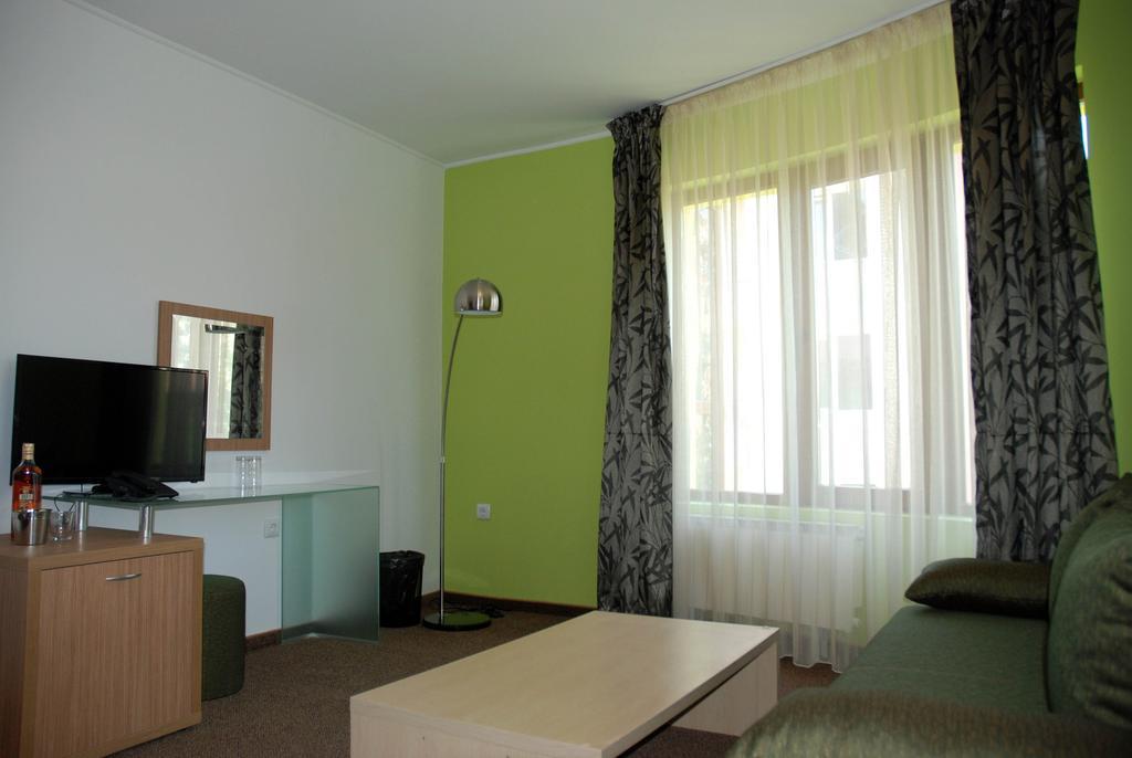 Green Hisar Hotel Family Hisarya Exterior photo